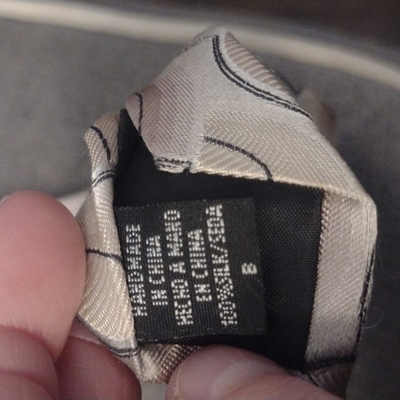 Mans Dockers Tie - Picture 7 of 9